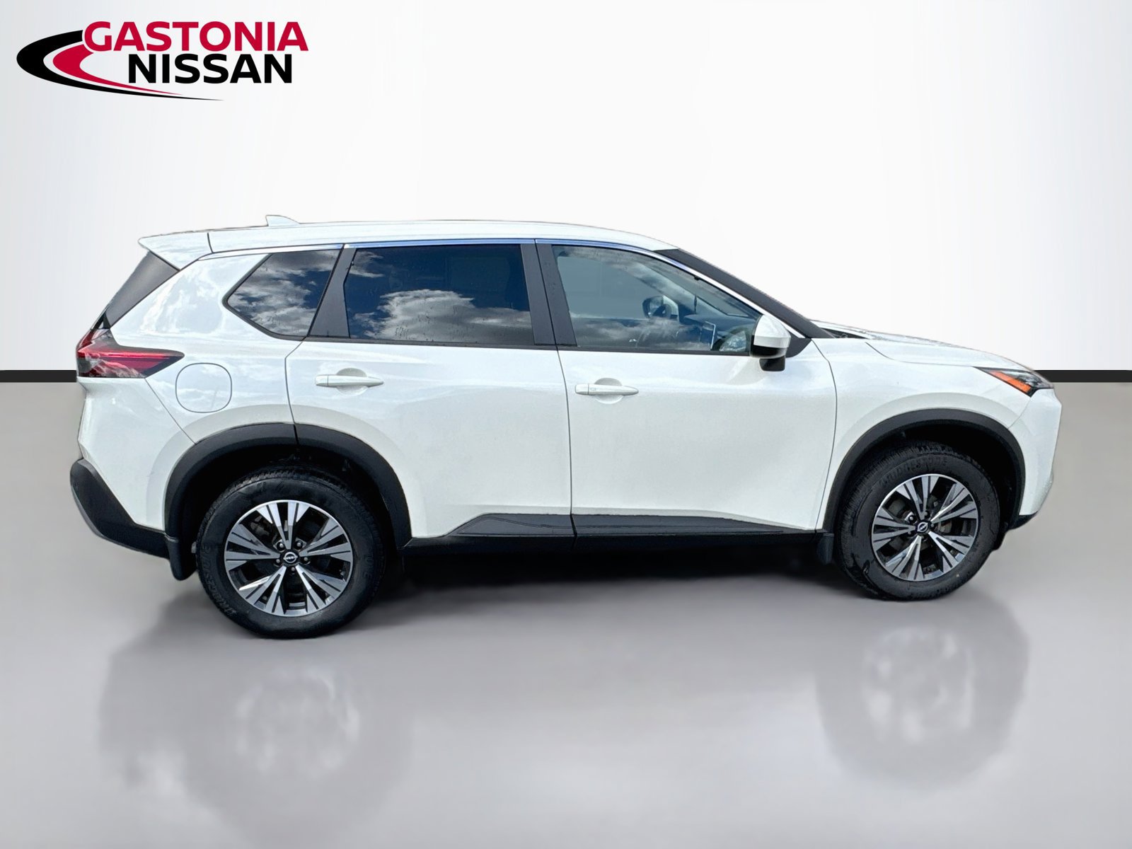 Used 2023 Nissan Rogue SV AWD/4WD image 10