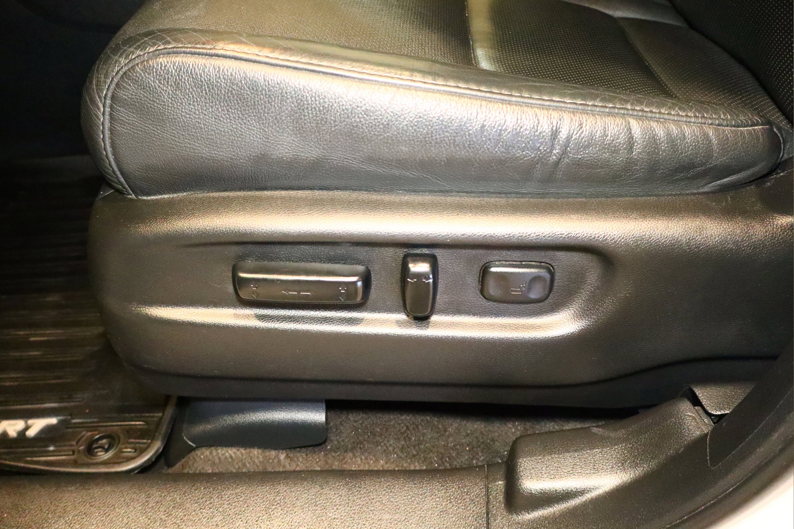 Used 2023 Honda Passport EX-L image 21