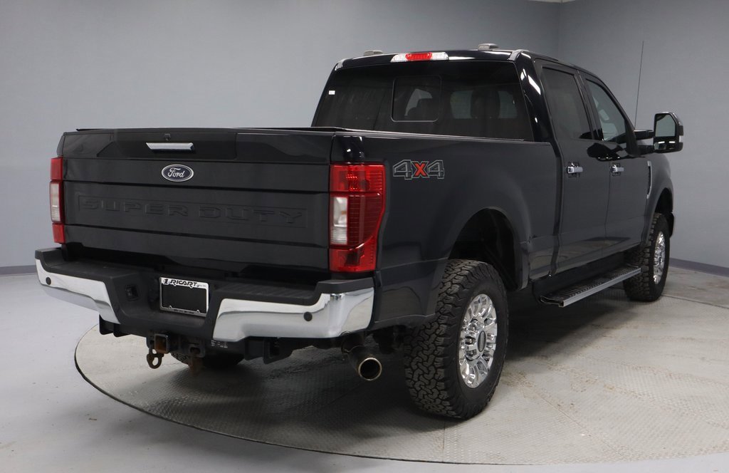Used 2020 Ford F350 XLT w/ XLT Premium Package image 11