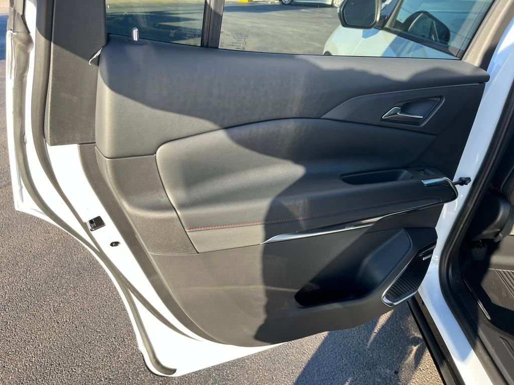 New 2026 Chevrolet Traverse RS image 21