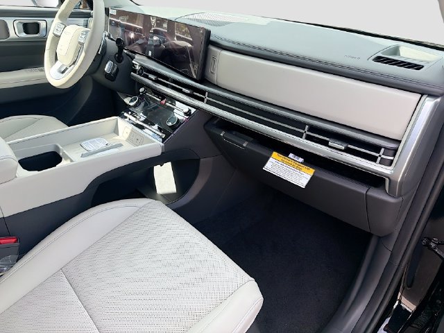 Certified 2026 Hyundai Santa Fe SEL FWD image 29