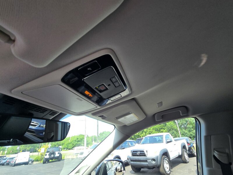 Used 2024 Toyota Grand Highlander AWD image 22