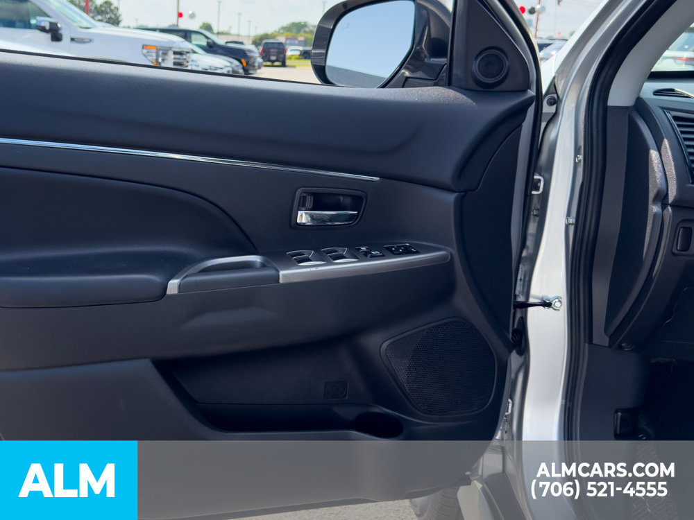 Used 2024 Mitsubishi Outlander Sport SE AWD/4WD image 8