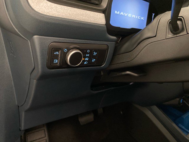 New 2025 Ford Maverick XLT image 23