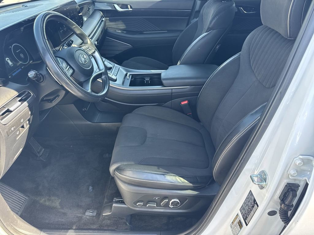 Used 2024 Hyundai Palisade Calligraphy image 9