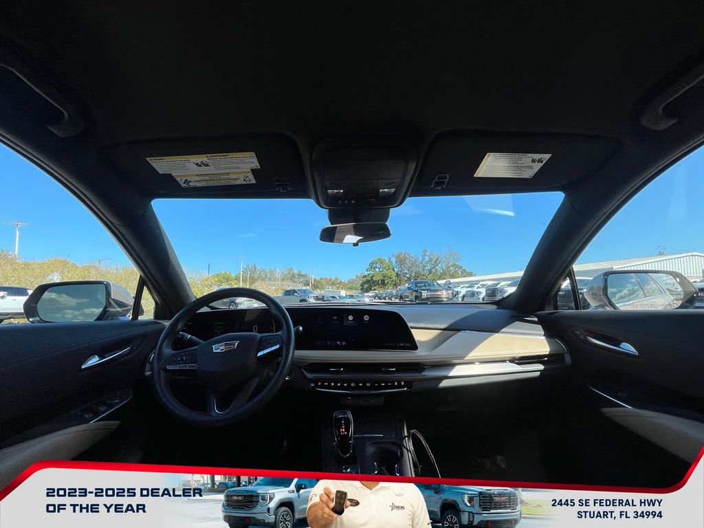 Used 2024 Cadillac XT4 Luxury image 14