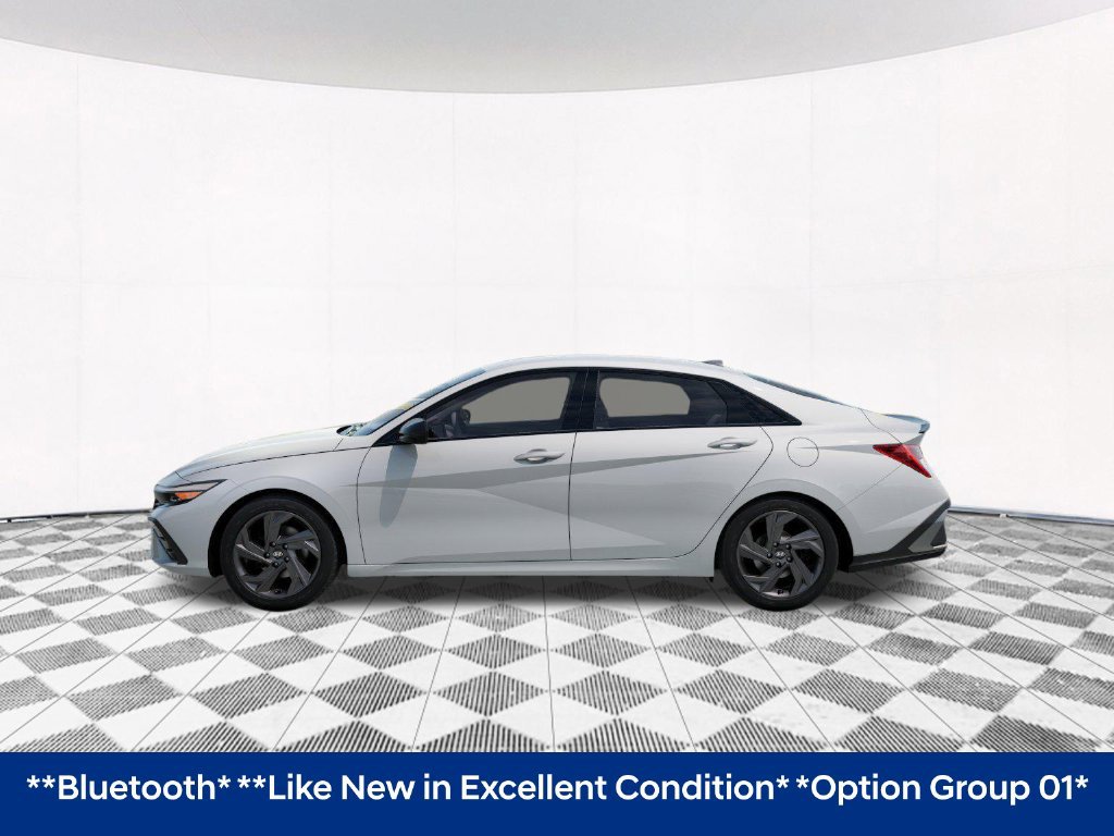 Used 2026 Hyundai Elantra Sport w/ Cargo Package FWD image 5