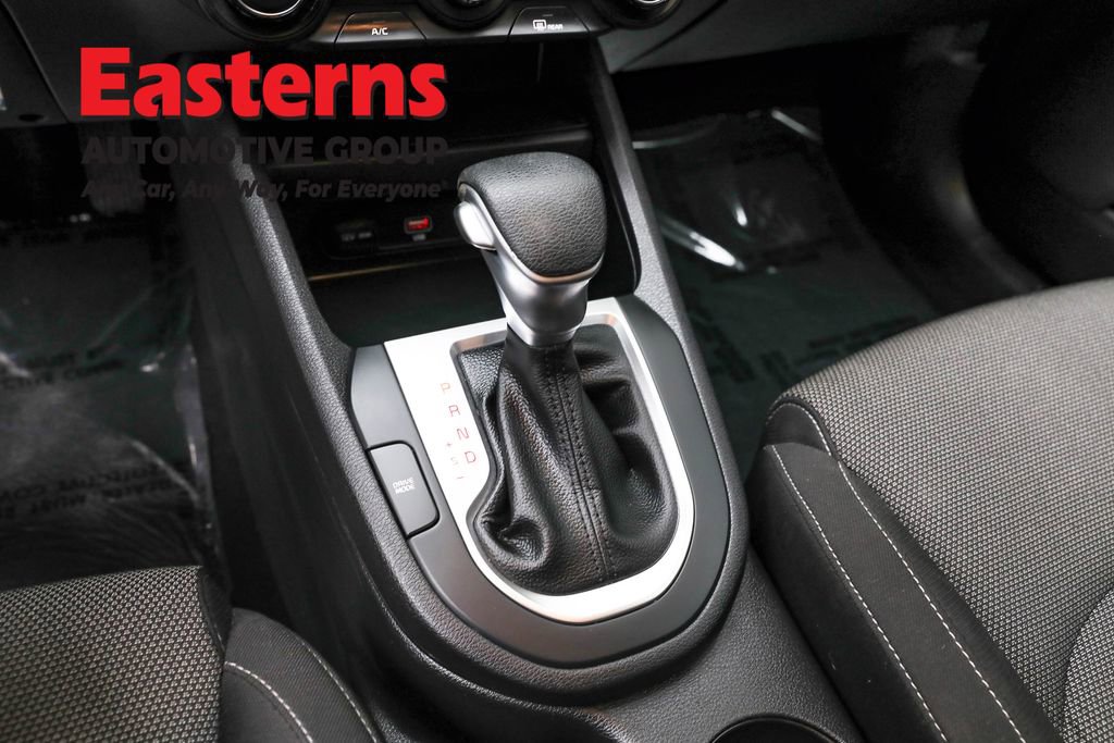 Used 2022 Kia Forte LXS w/ LXS Technology Package image 13