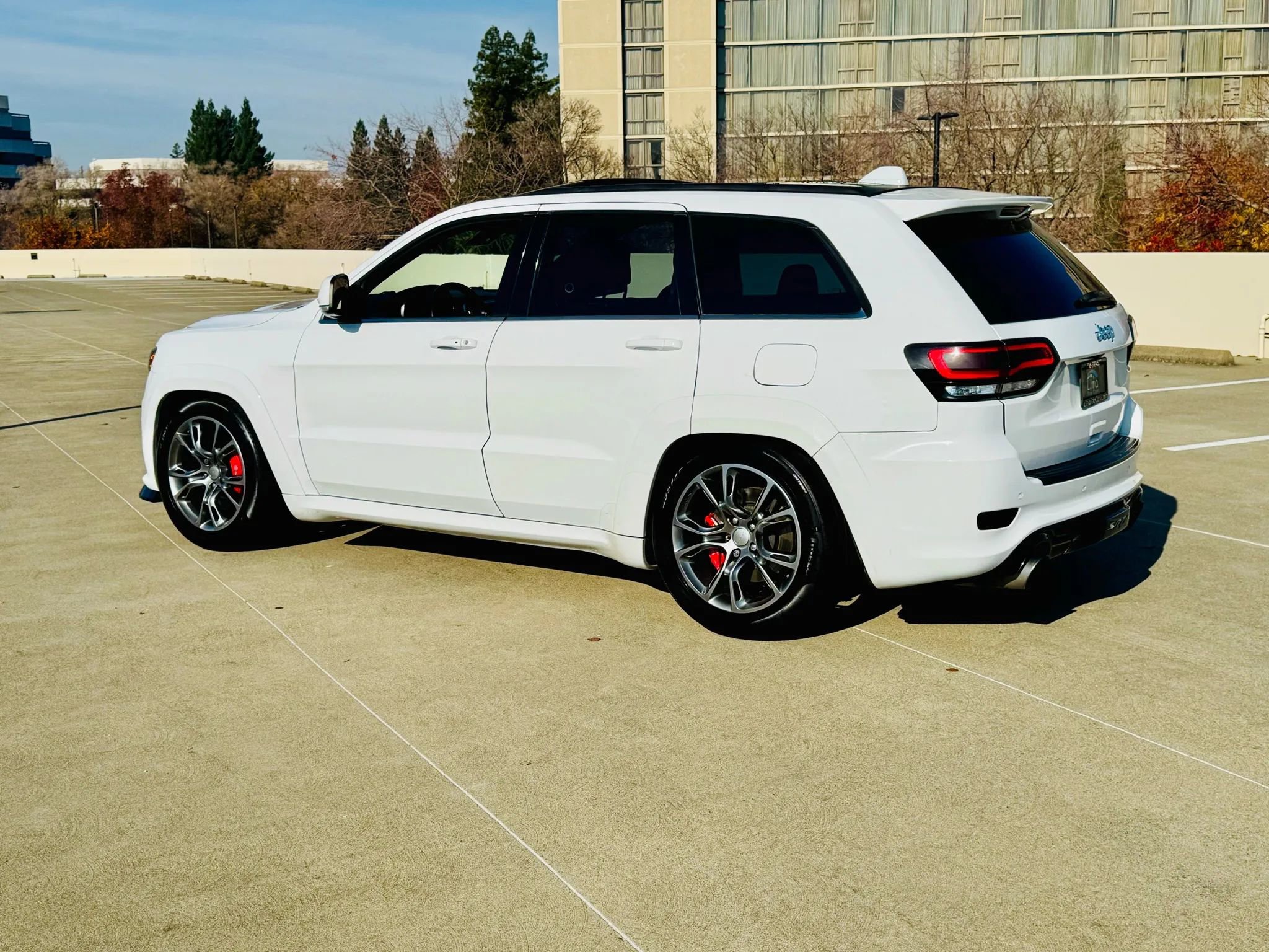 Used 2014 Jeep Grand Cherokee SRT8 w/ Luxury Group II image 6