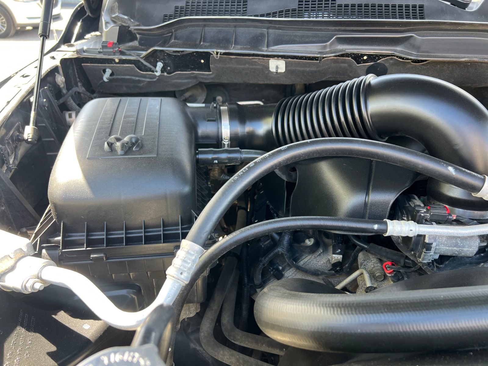 Used 2018 RAM 1500 Outdoorsman AWD/4WD image 41