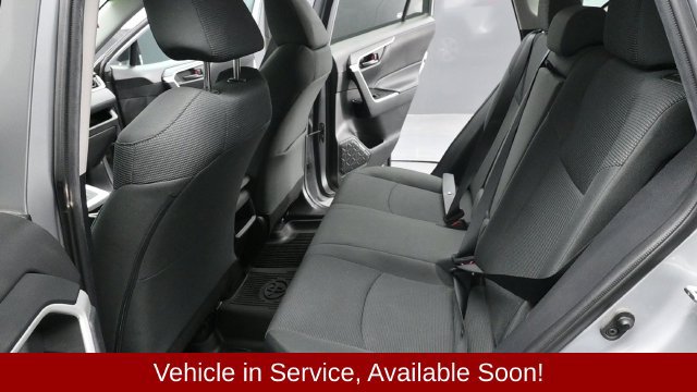 Used 2021 Toyota RAV4 LE AWD/4WD image 15