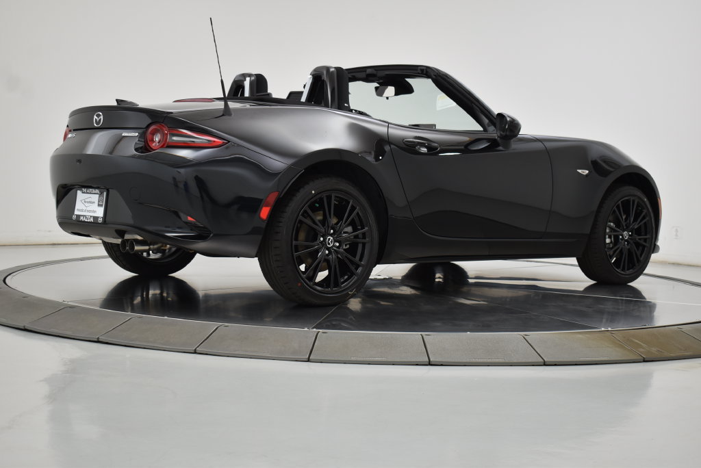 New 2026 MAZDA MX-5 Miata Club w/ Weather Package RWD image 21