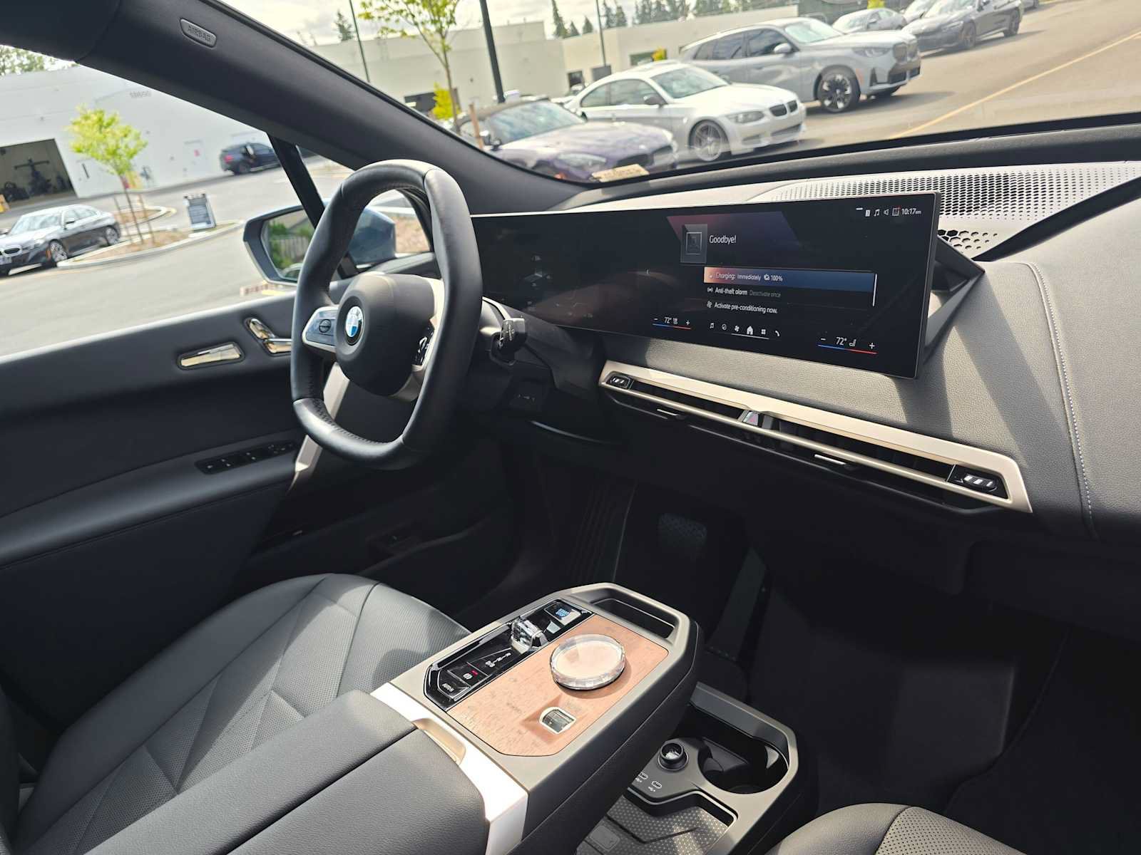 Used 2026 BMW iX xDrive60 w/ Executive Package AWD/4WD image 10