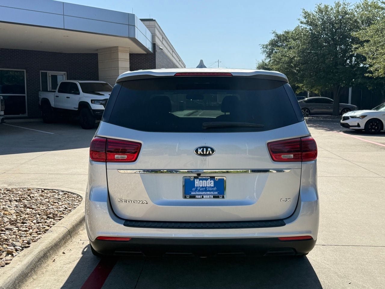 Used 2019 Kia Sedona LX FWD image 6
