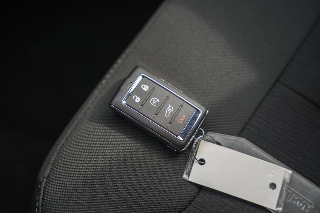 New 2025 Jeep Grand Cherokee Laredo X w/ Luxury Tech Group I image 34