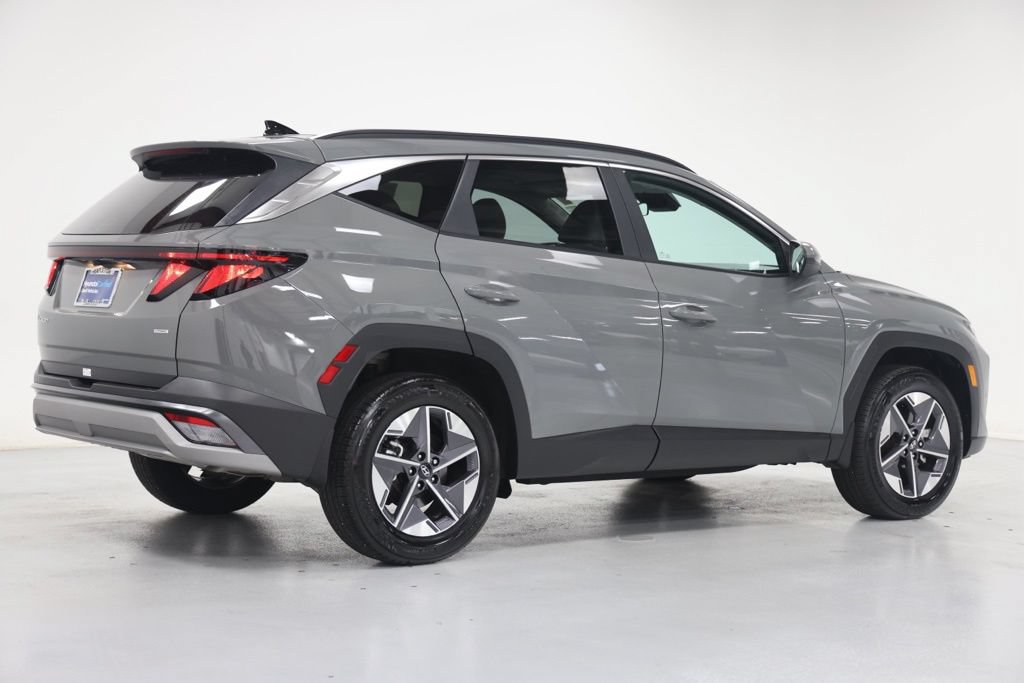 Certified 2025 Hyundai Tucson SEL AWD/4WD image 7