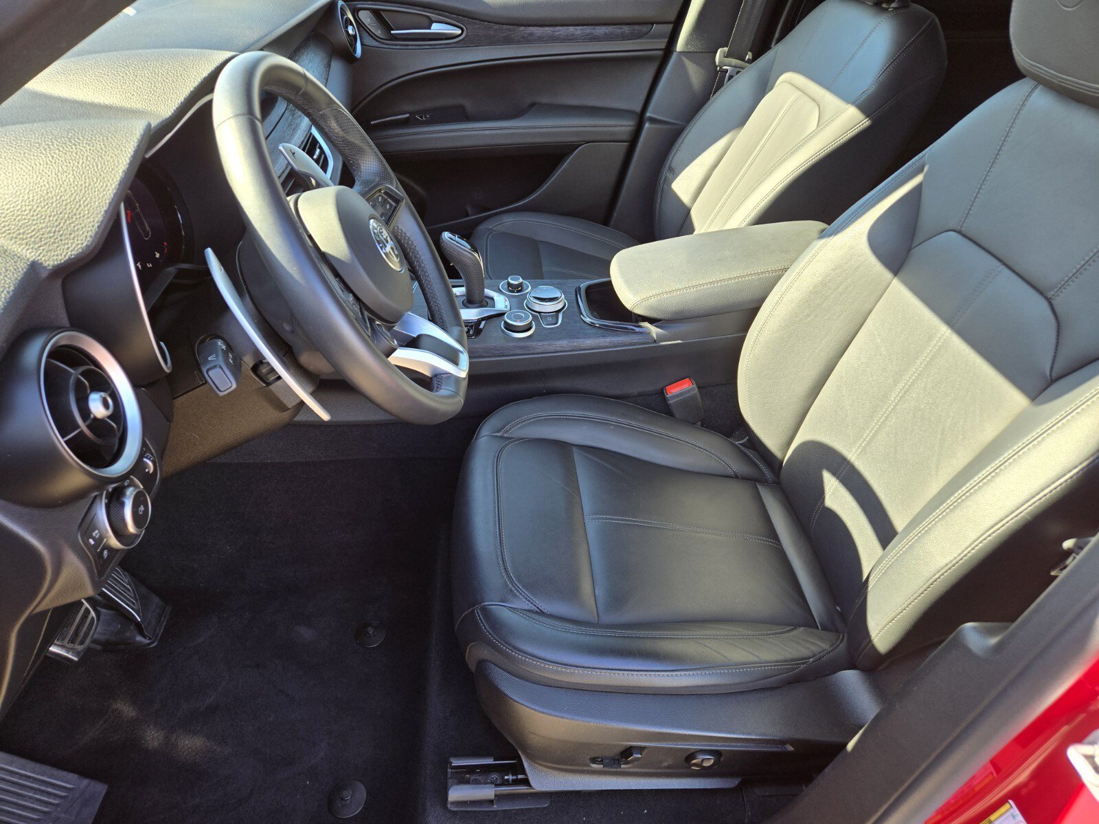 Used 2024 Alfa Romeo Stelvio Sprint AWD/4WD image 10