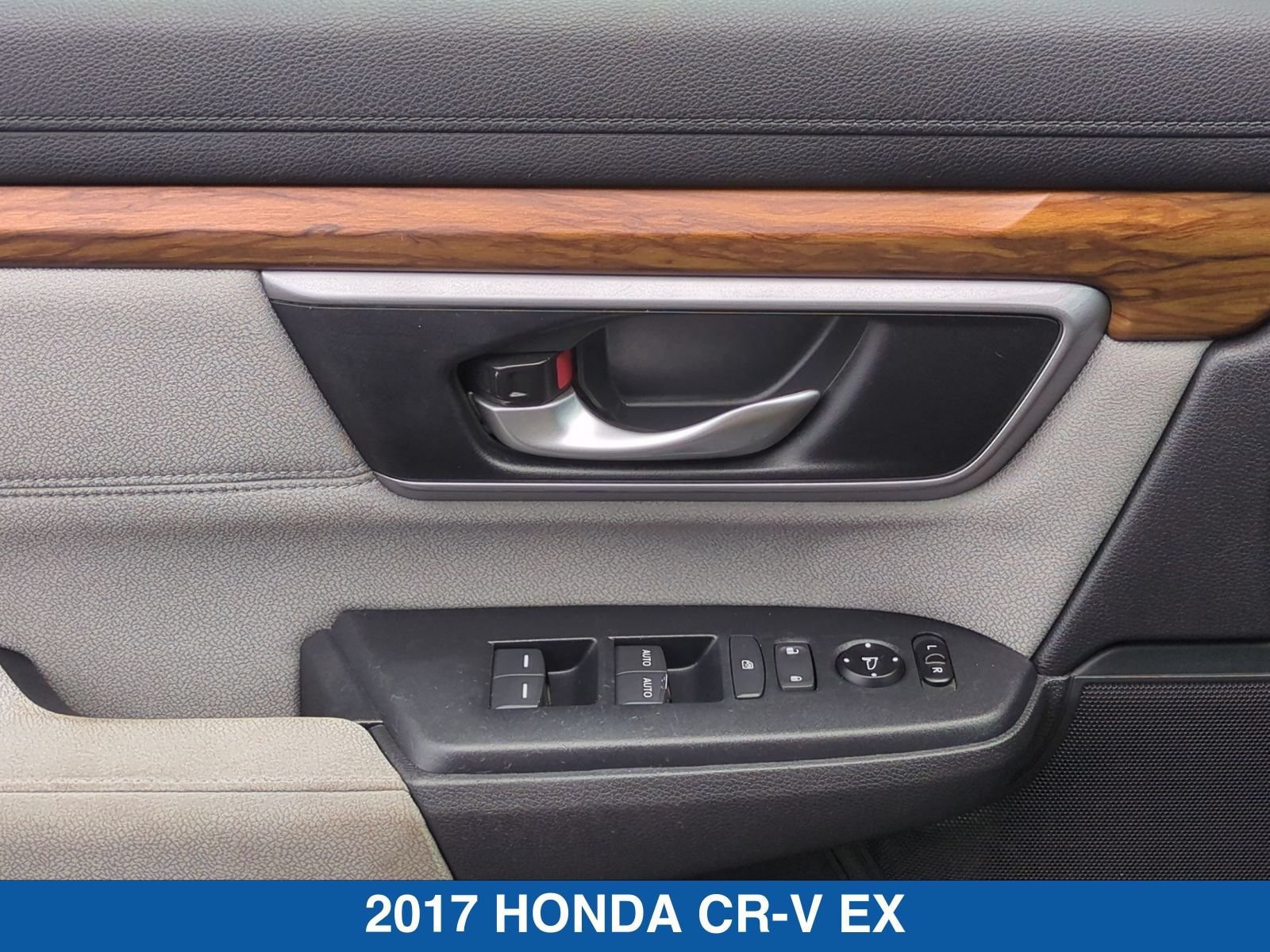 Used 2017 Honda CR-V EX image 13