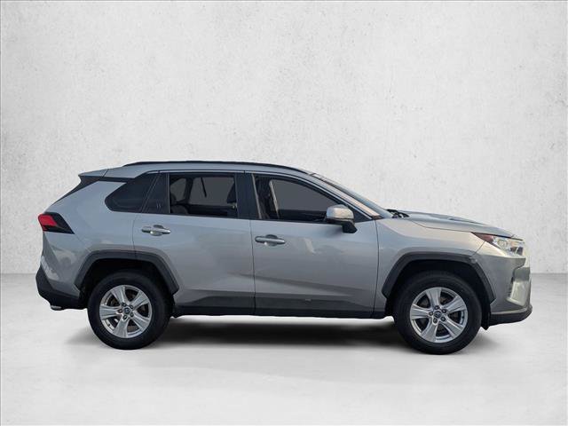 Used 2020 Toyota RAV4 XLE FWD image 4