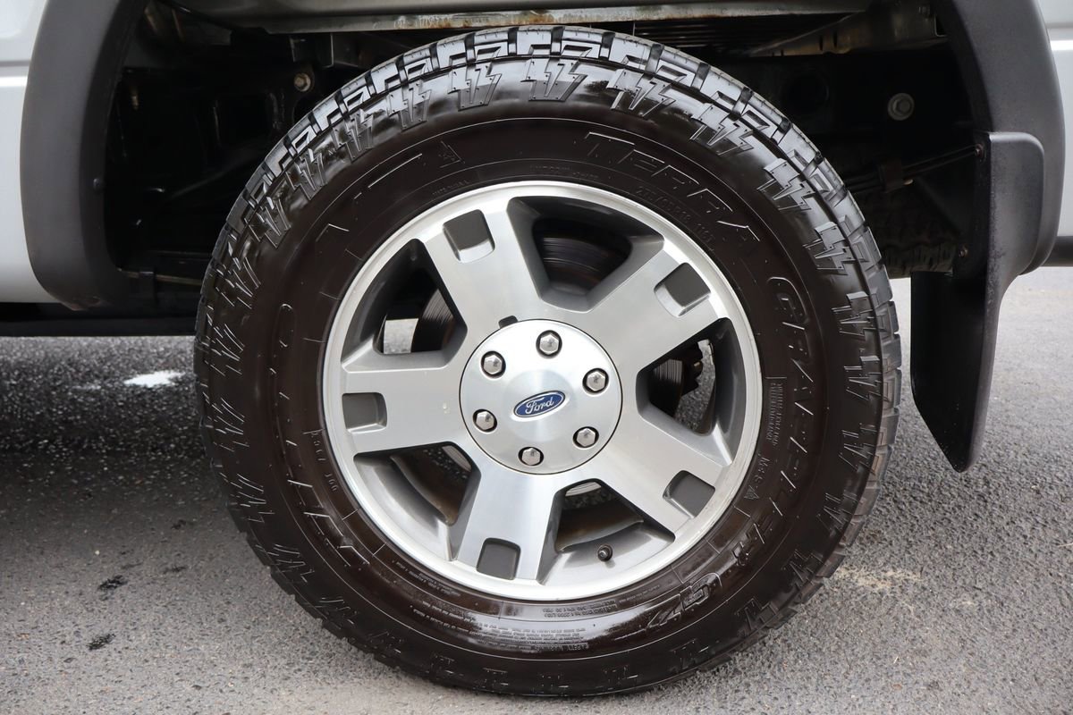 Used 2004 Ford F150 XLT AWD/4WD image 40