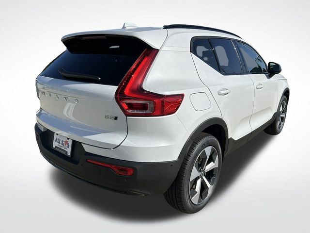 New 2026 Volvo XC40 B5 Plus w/ Climate Package image 9