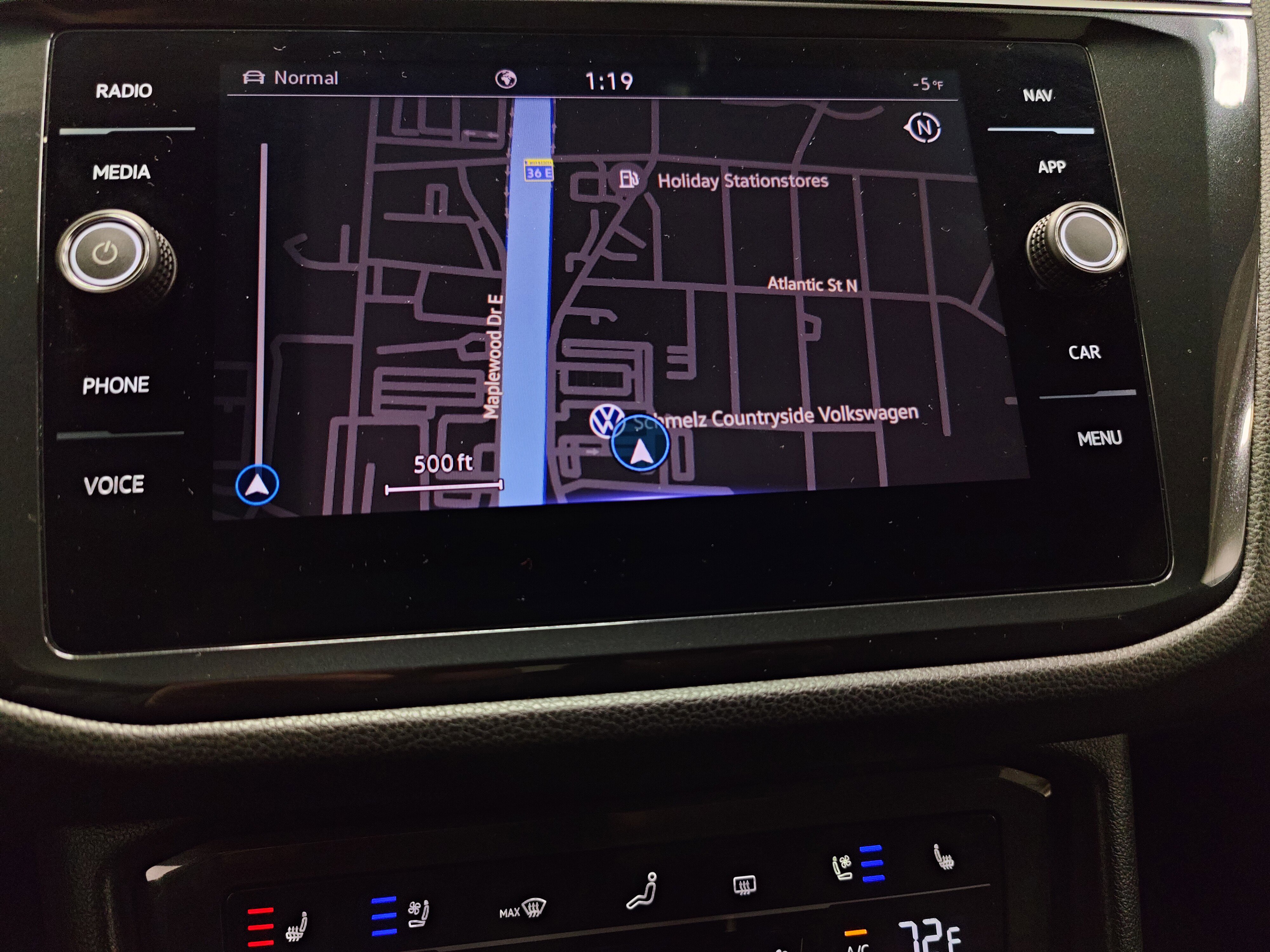 Used 2024 Volkswagen Tiguan SEL R-Line image 9