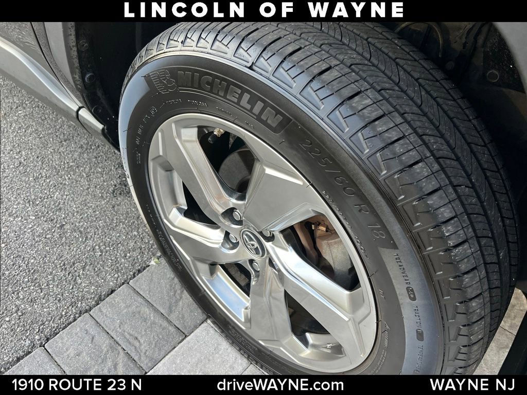 Used 2019 Toyota RAV4 Limited w/ Carpet Mat Package image 23