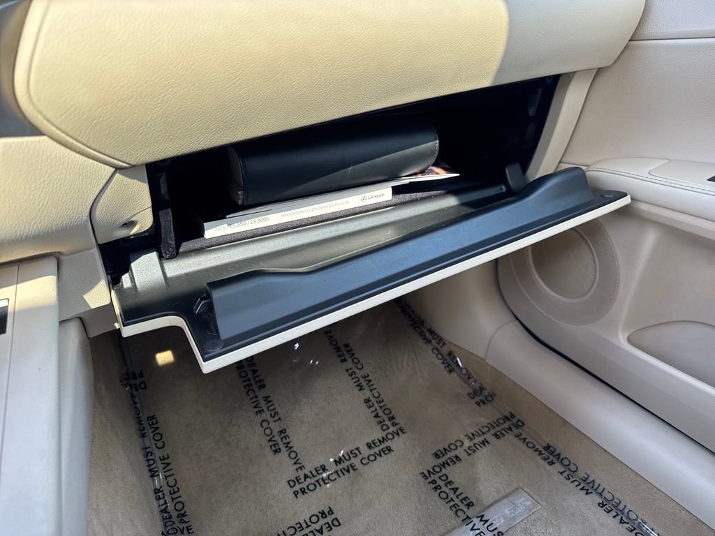 Used 2013 Lexus ES 350 w/ Luxury Pkg FWD image 25