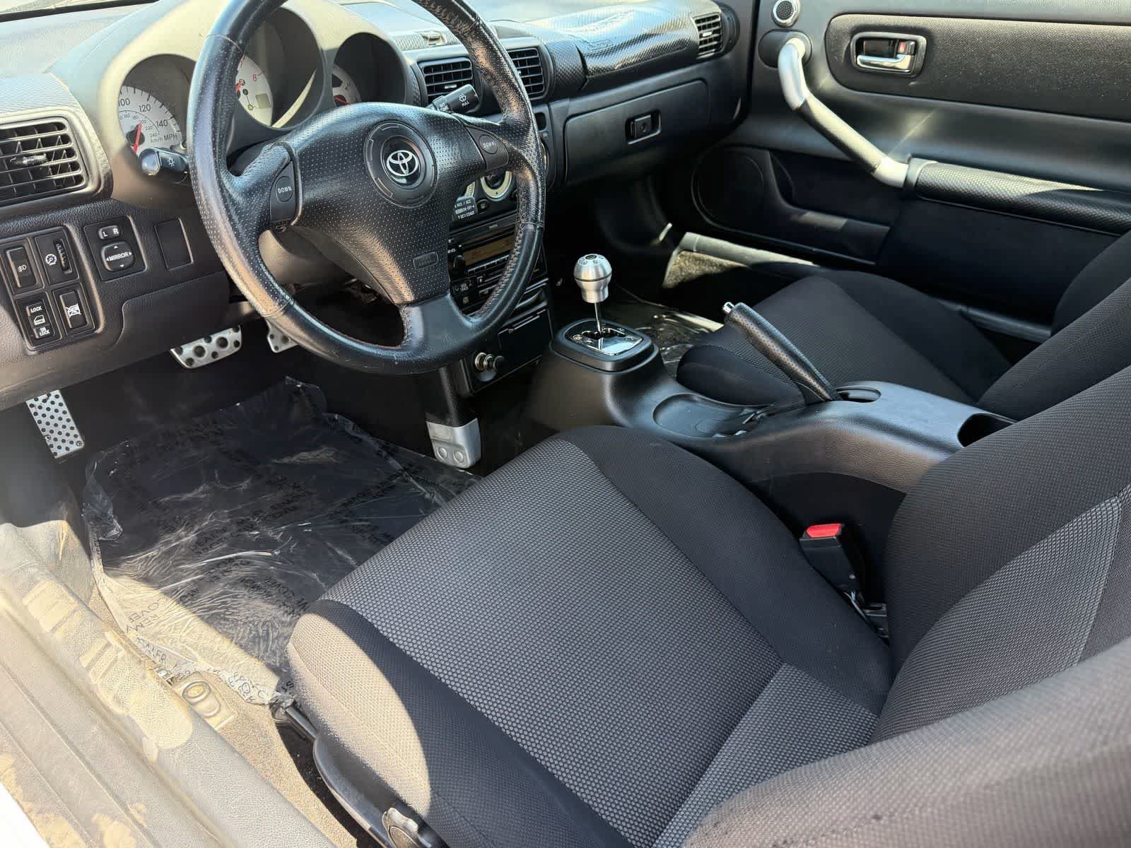 Used 2004 Toyota MR2 RWD image 2