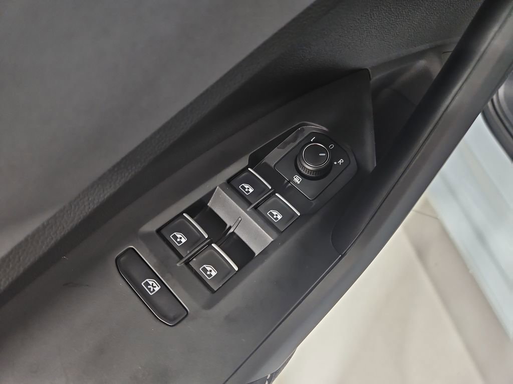 New 2026 Volkswagen Jetta SE image 11