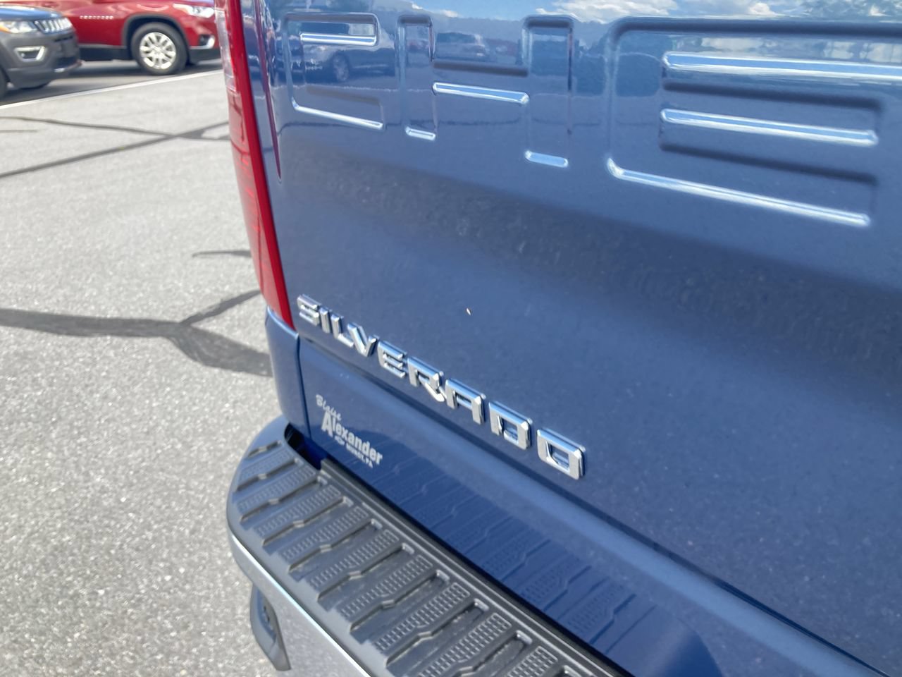 New 2024 Chevrolet Silverado 1500 LT w/ Z71 Off-Road Package AWD/4WD image 12