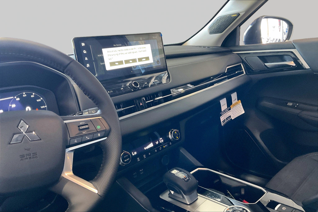 New 2026 Mitsubishi Outlander SE FWD image 7