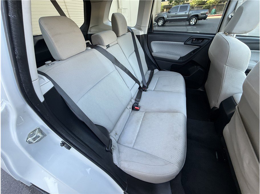 Used 2017 Subaru Forester 2.5i Premium AWD/4WD image 14