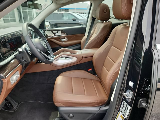 Used 2026 Mercedes-Benz GLS 450 4MATIC image 11
