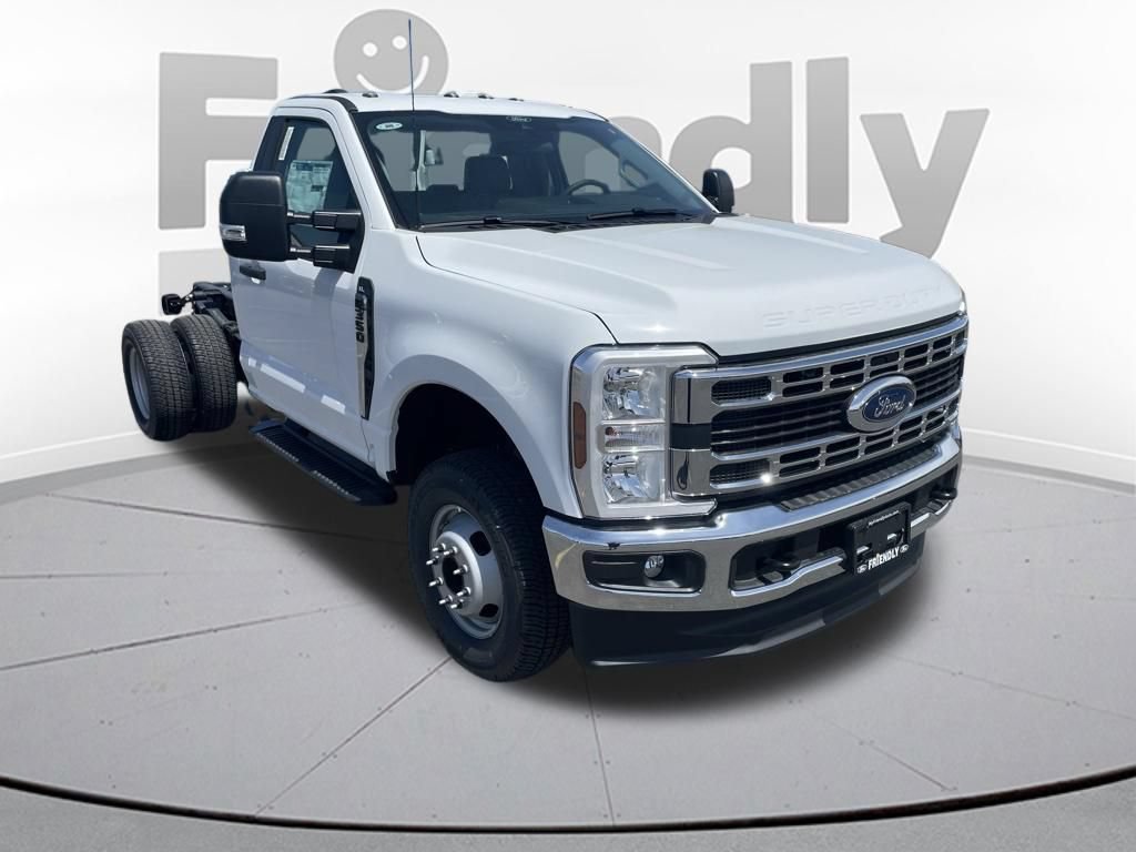 New 2026 Ford F350 XL w/ XL Chrome Package AWD/4WD image 3