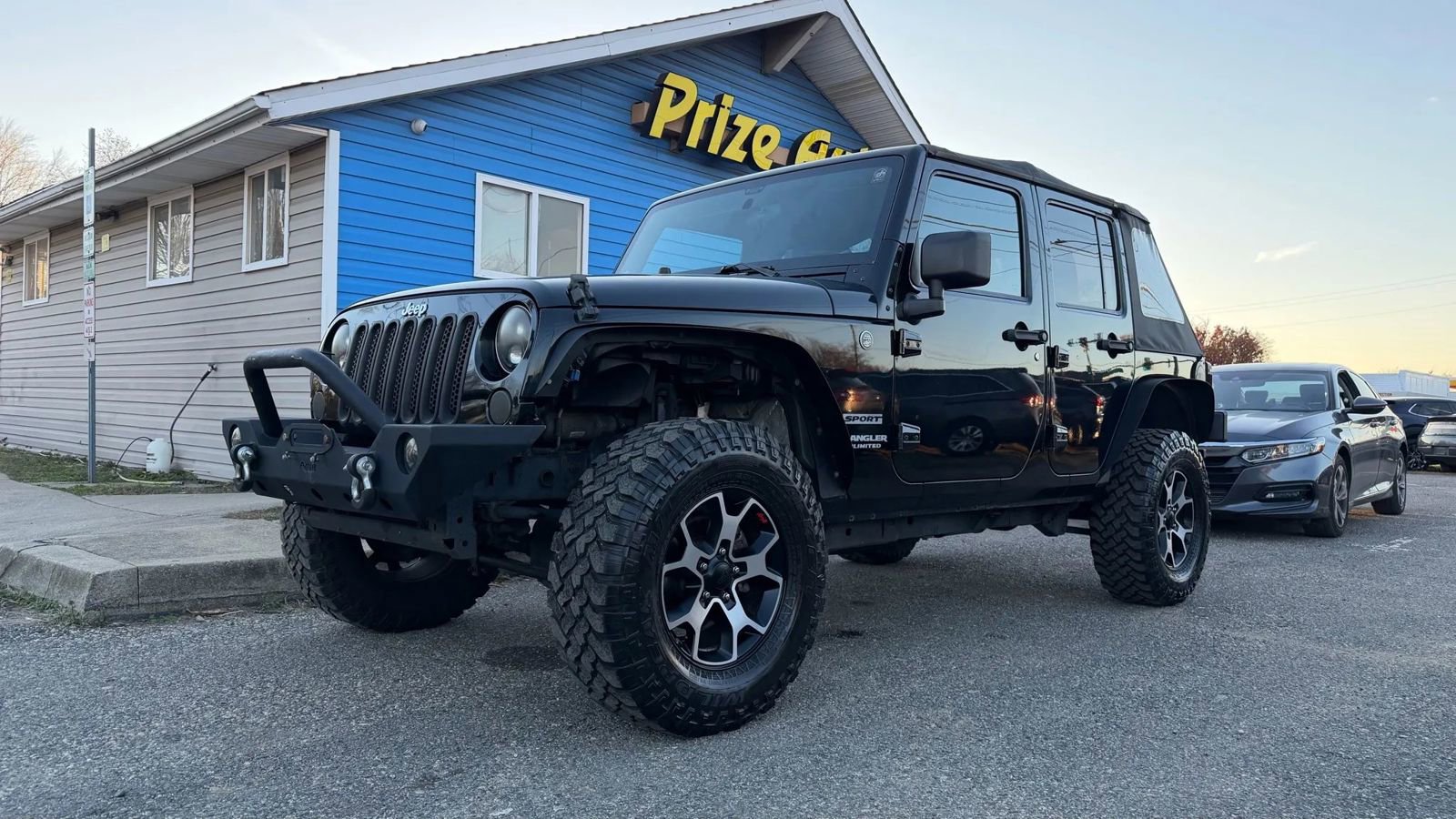 Used 2012 Jeep Wrangler Unlimited Sport image 3