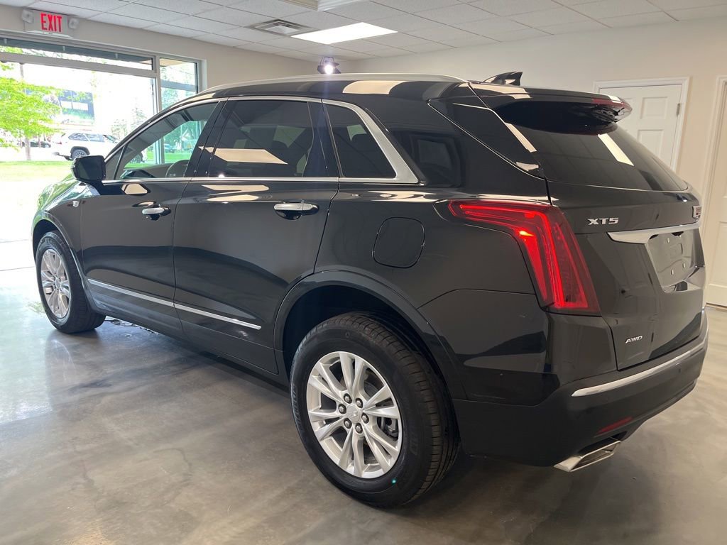 Used 2023 Cadillac XT5 Luxury AWD/4WD image 3