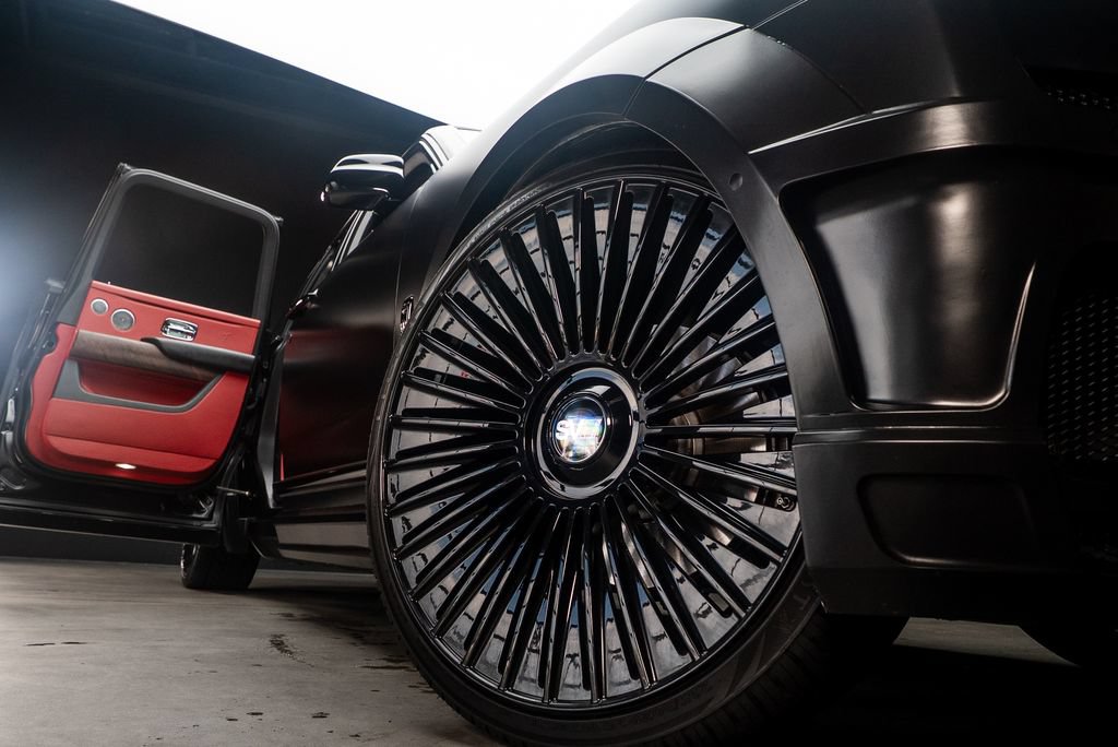 Used 2019 Rolls-Royce Cullinan AWD/4WD image 14
