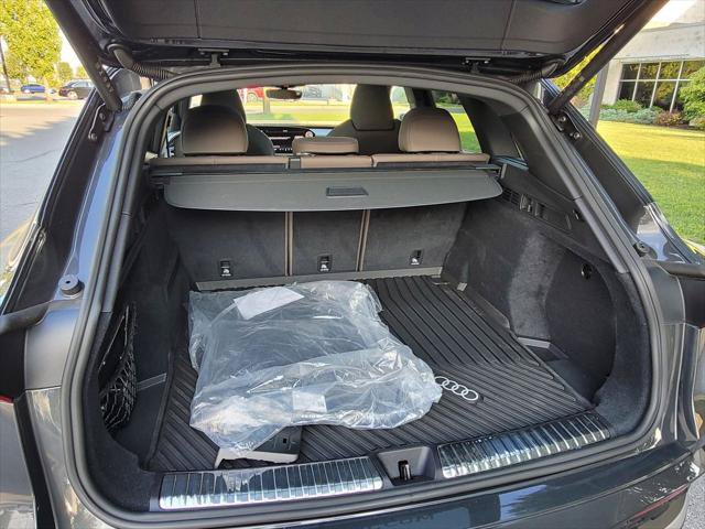 Certified 2025 Audi Q5 Prestige AWD/4WD image 6