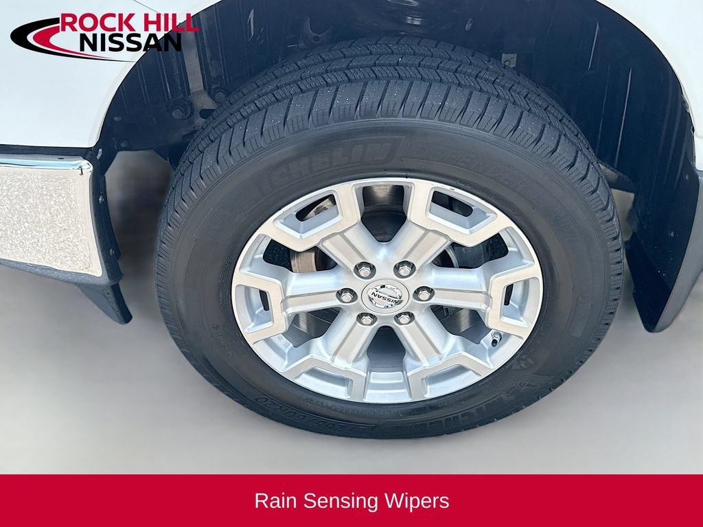 Used 2017 Nissan Titan SV AWD/4WD image 24