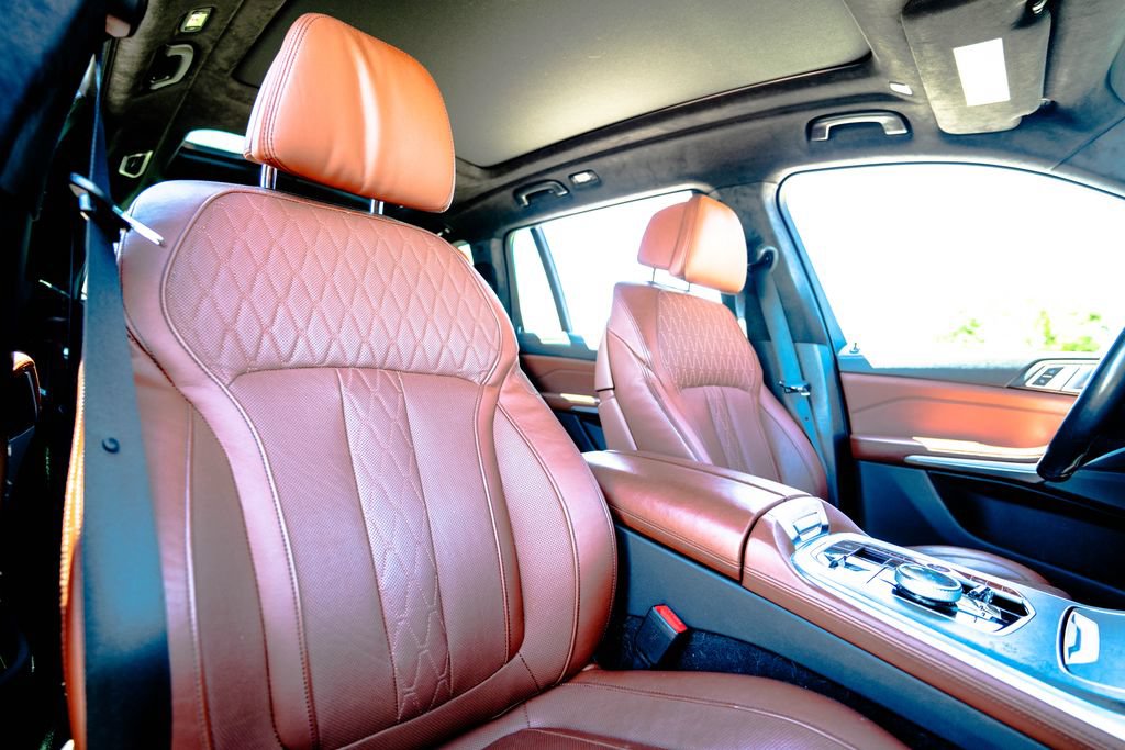 Certified 2024 BMW X7 M60i w/ Executive Package AWD/4WD image 19