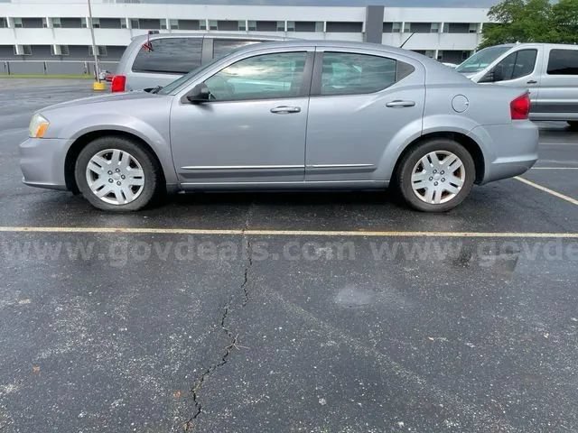 Used 2013 Dodge Avenger SE FWD image 4