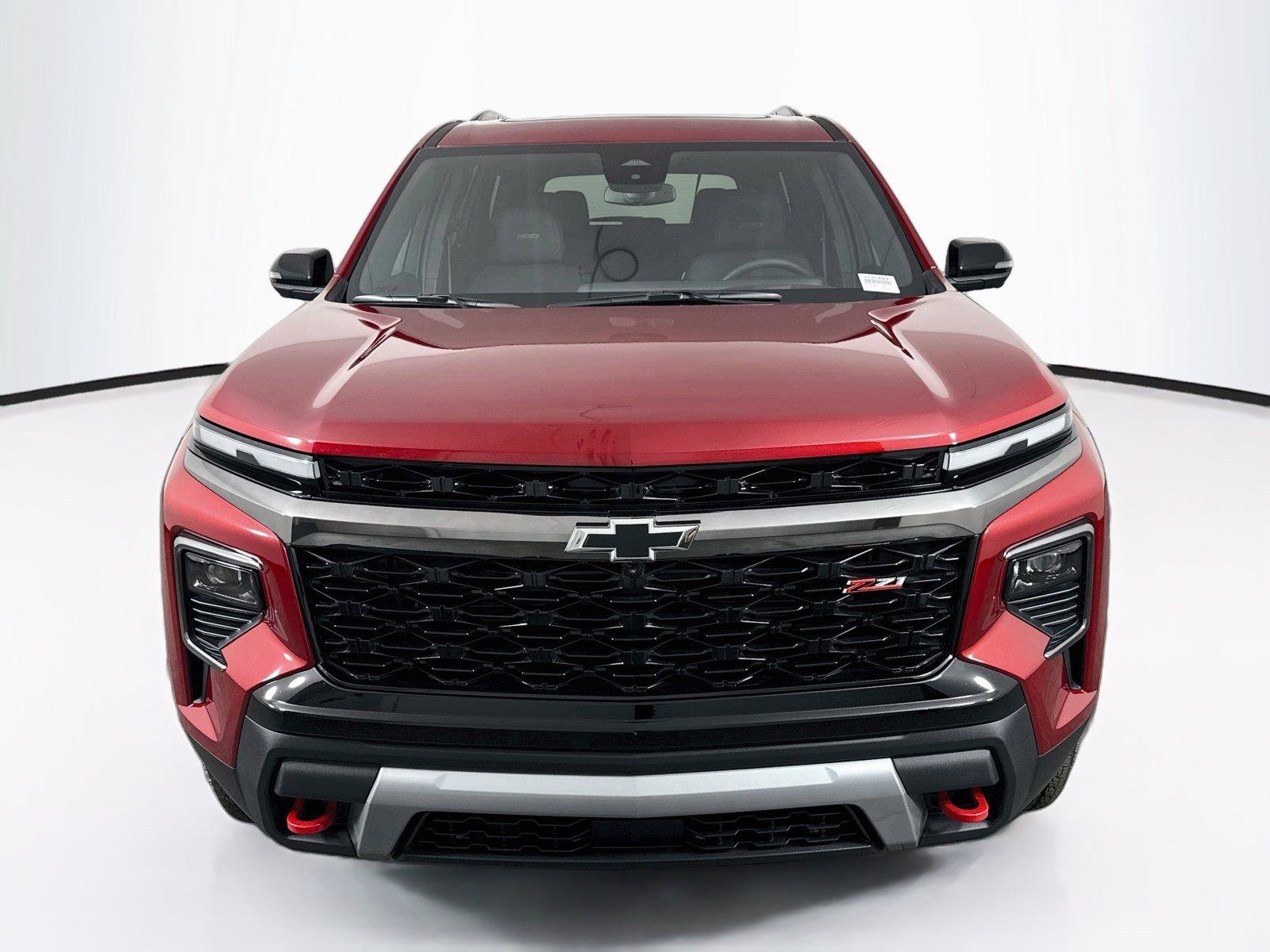 Used 2025 Chevrolet Traverse Z71 w/ Driver Confidence Package AWD/4WD image 9