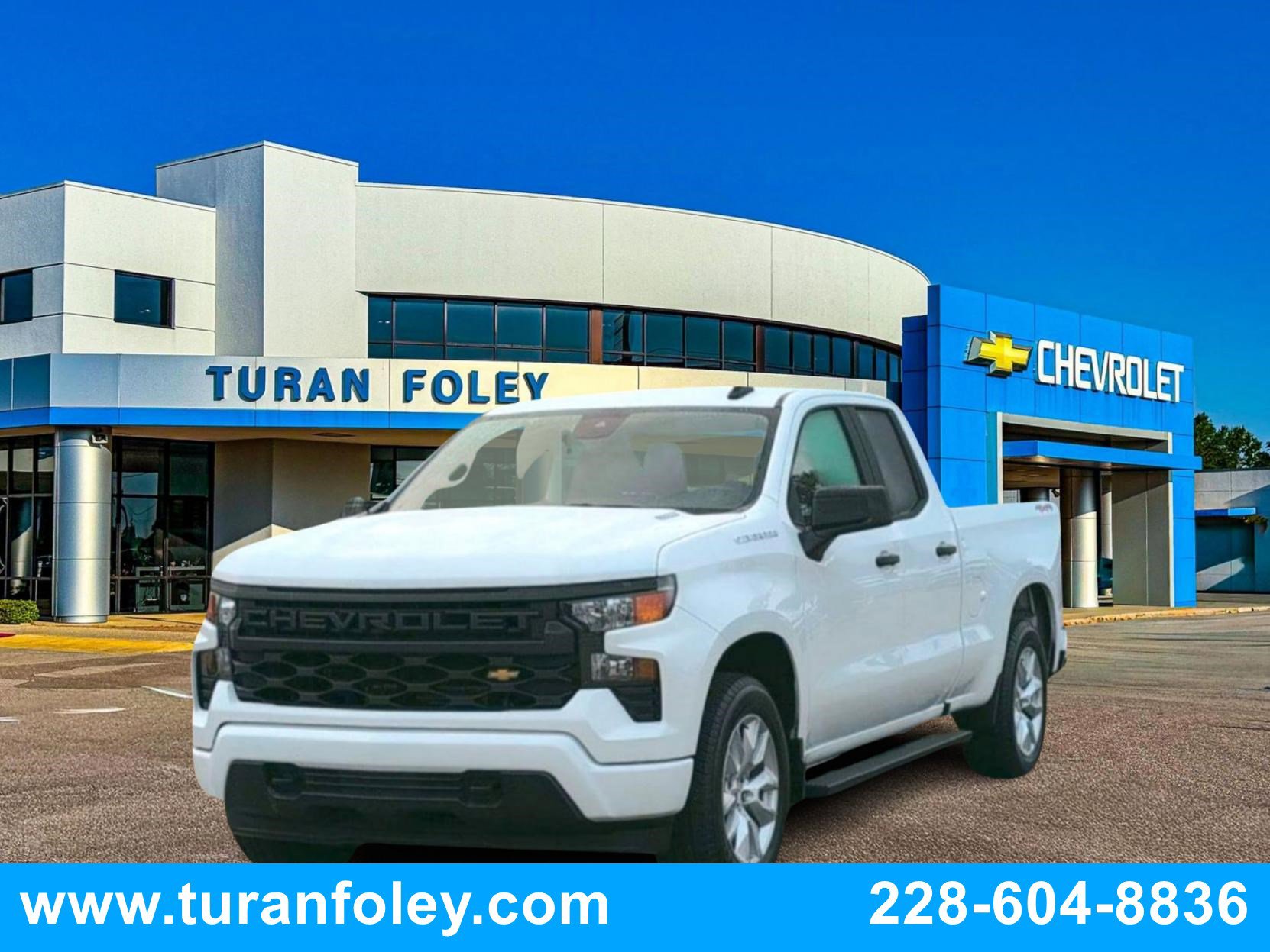Used 2024 Chevrolet Silverado 1500 Custom image 1