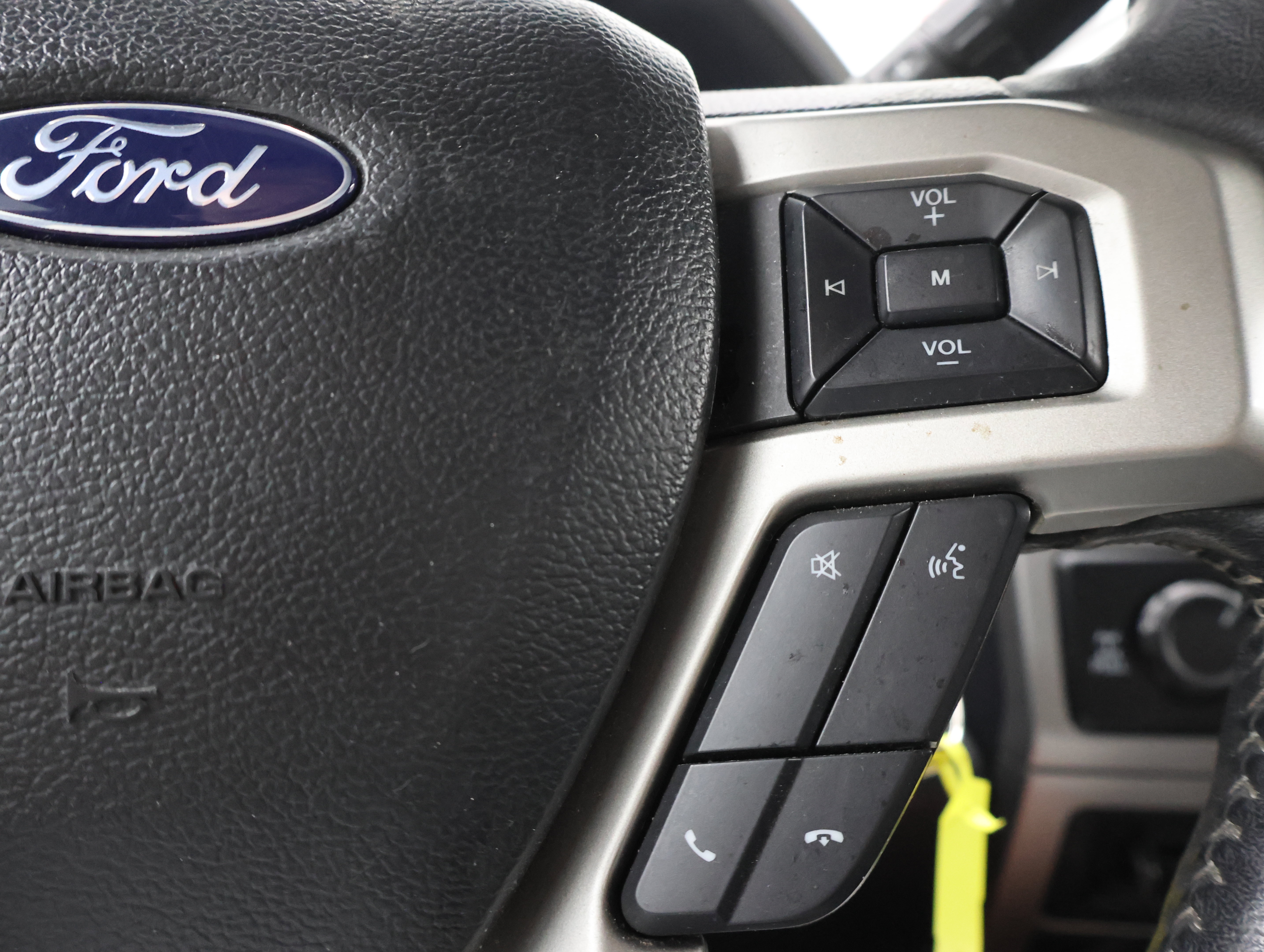 Used 2022 Ford F250 Lariat w/ Lariat Value Package AWD/4WD image 16