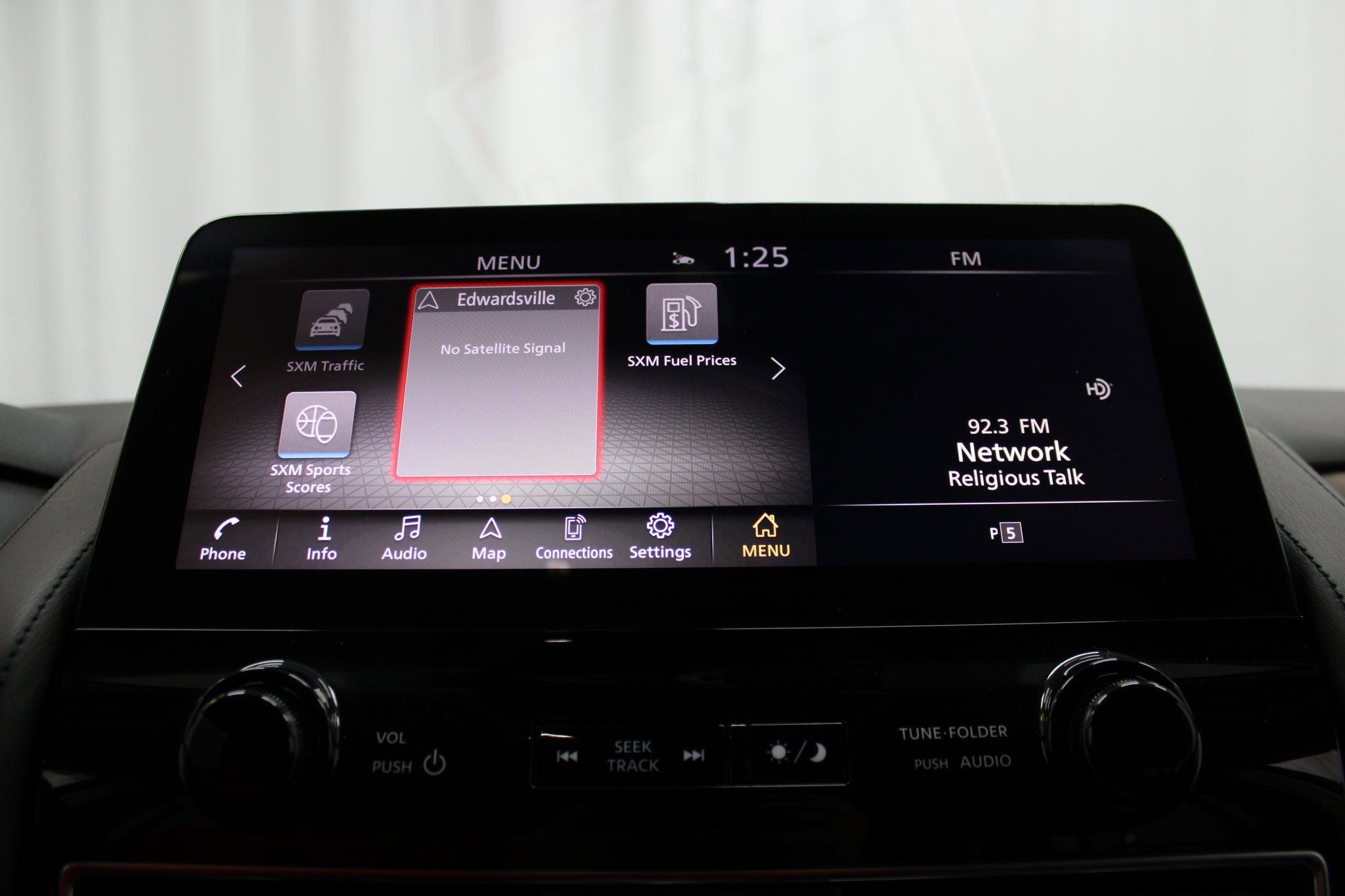 Used 2024 Nissan Armada SL image 49