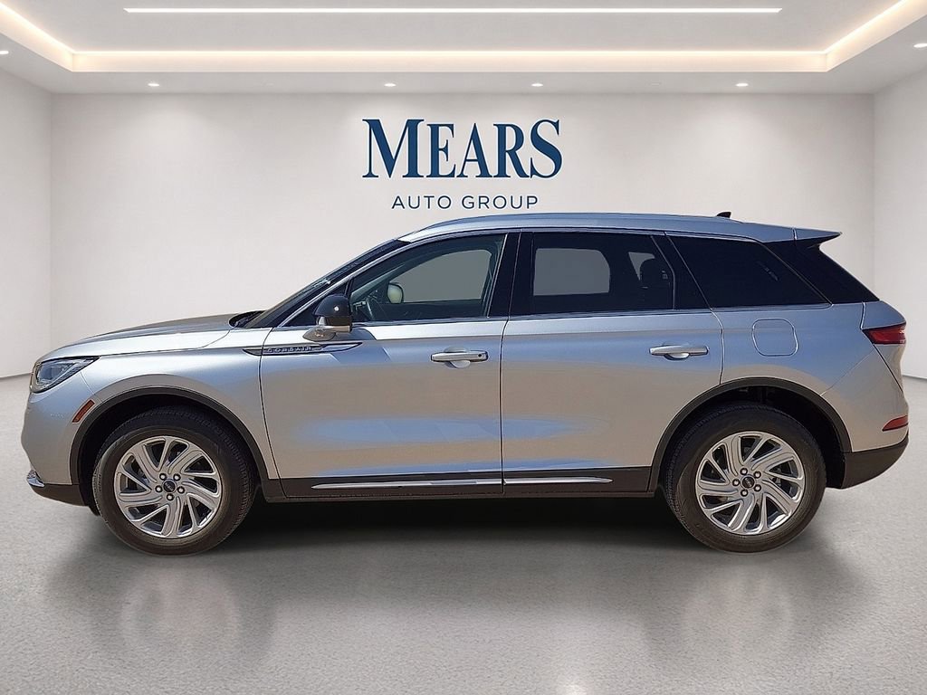 Used 2022 Lincoln Corsair FWD image 2