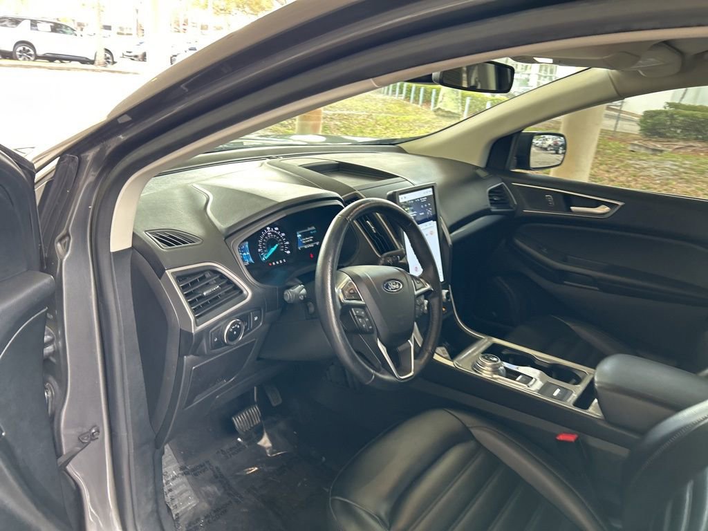 Used 2023 Ford Edge SEL image 6