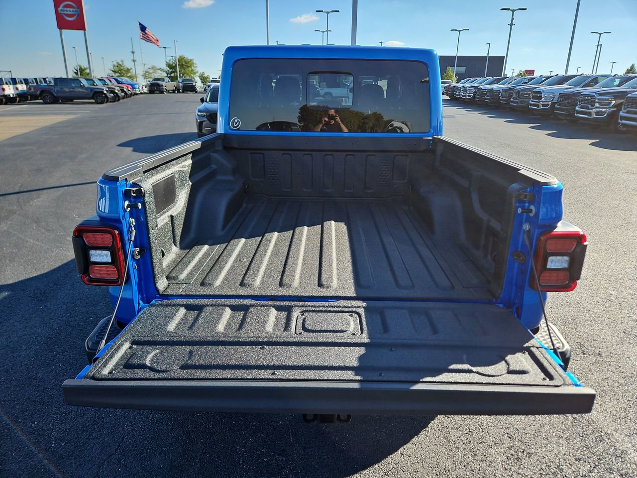 New 2025 Jeep Gladiator Mojave w/ Safety Group image 7