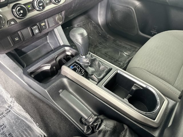 Used 2018 Toyota Tacoma SR5 w/ Exterior Package AWD/4WD image 17